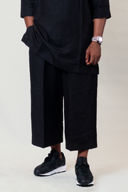 Black Cropped Trousers