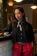 Load image into Gallery viewer, Collarless Crop Top
